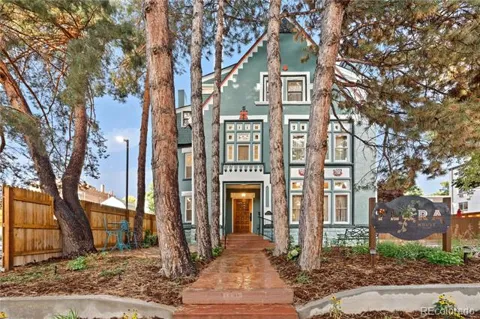 1430 Race Street