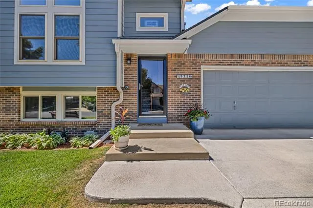 829 Buchanan Lane Longmont, CO 80504