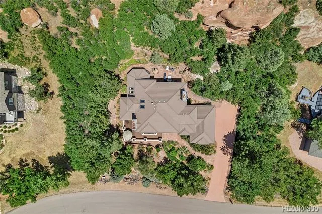 6369 Apache Drive Larkspur, CO 80118