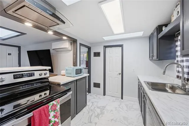3460 S Canosa Court Englewood, CO 80110