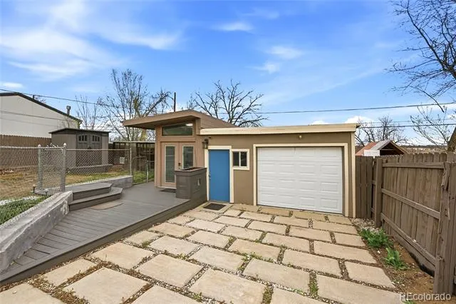 3460 S Canosa Court Englewood, CO 80110