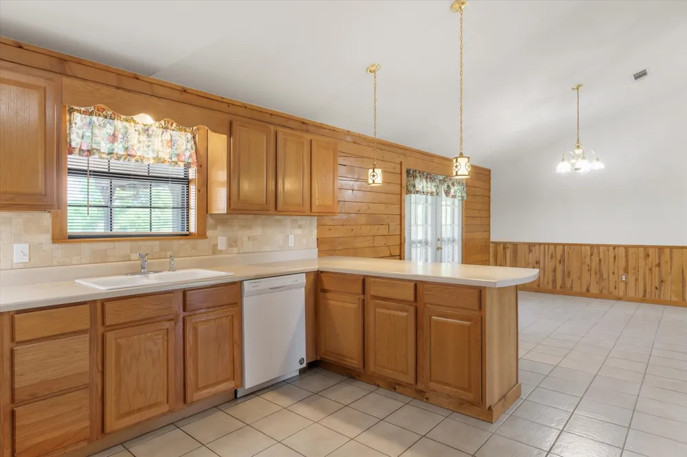 9150 State Highway 198 Canton, TX 75103