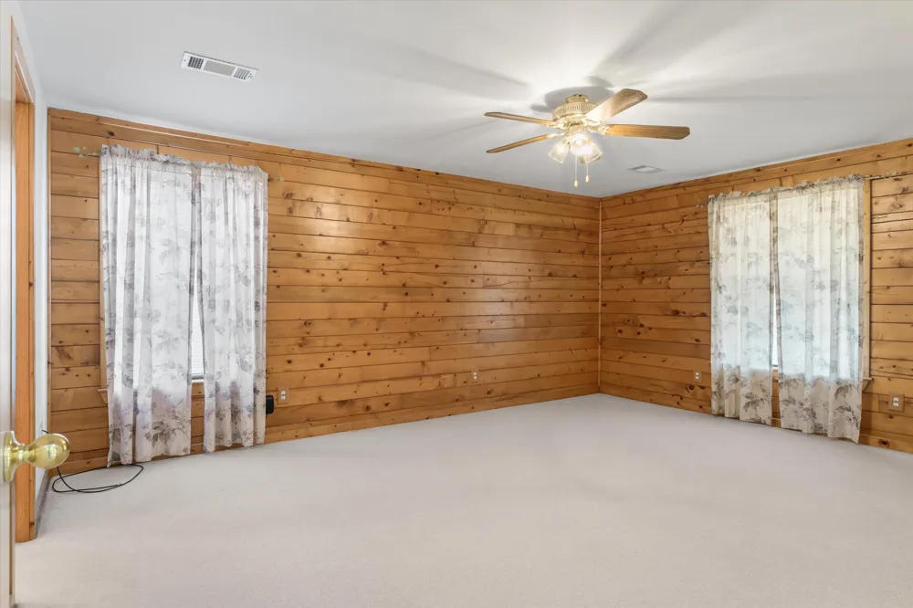 9150 State Highway 198 Canton, TX 75103