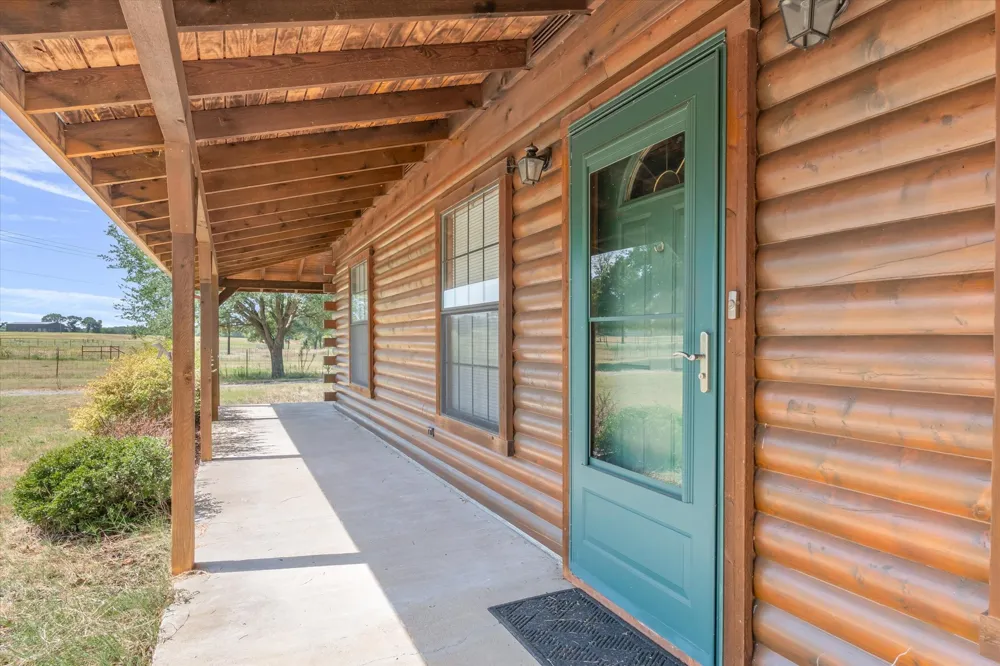 9150 State Highway 198 Canton, TX 75103