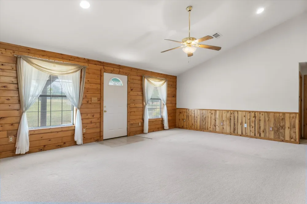 9150 State Highway 198 Canton, TX 75103