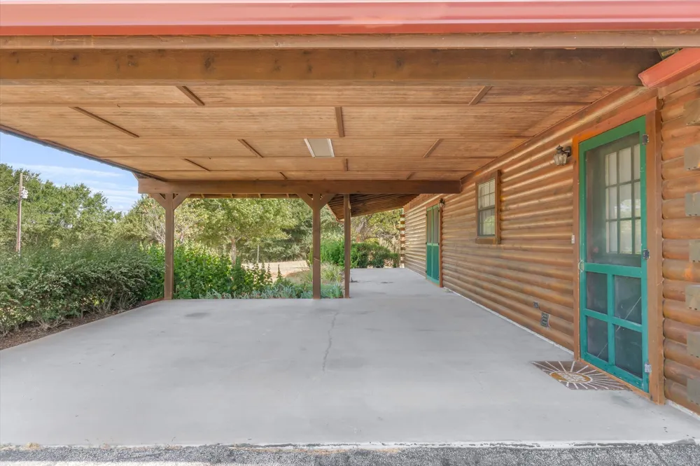 9150 State Highway 198 Canton, TX 75103