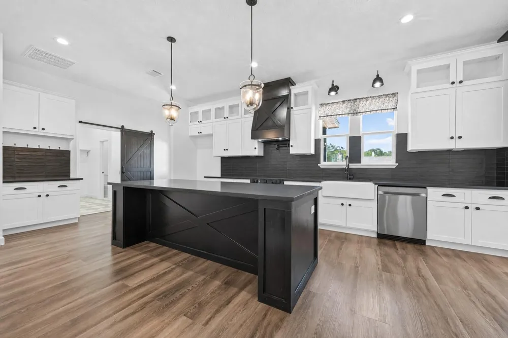1118 Peter Pine Street Huffman, TX 77336