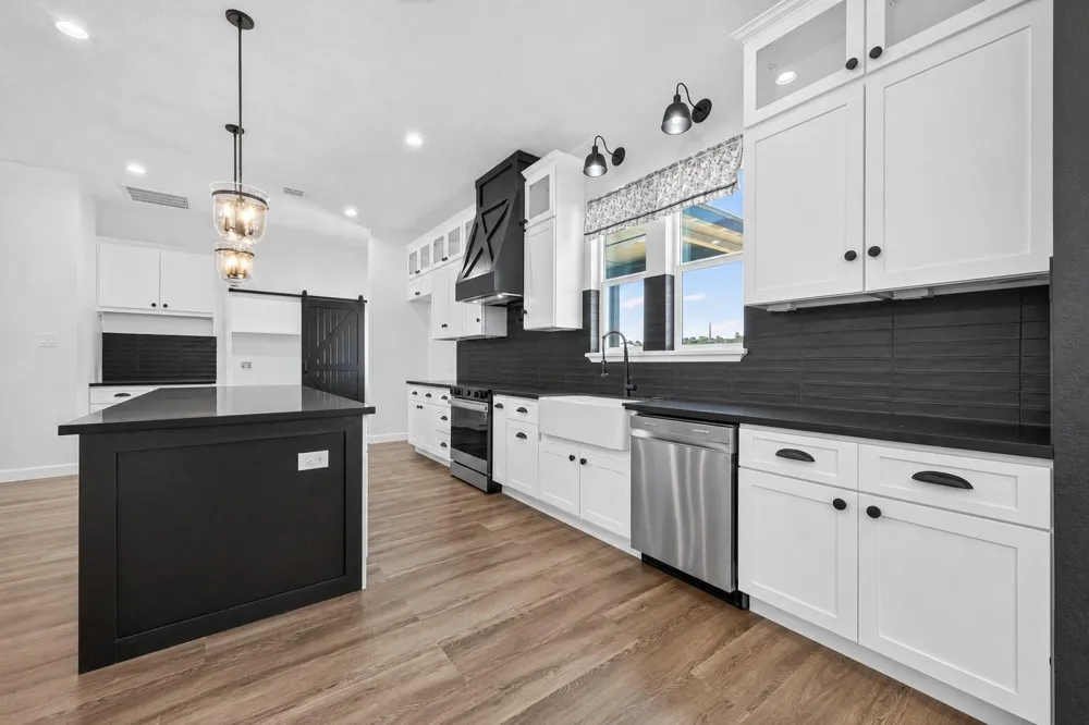 1118 Peter Pine Street Huffman, TX 77336