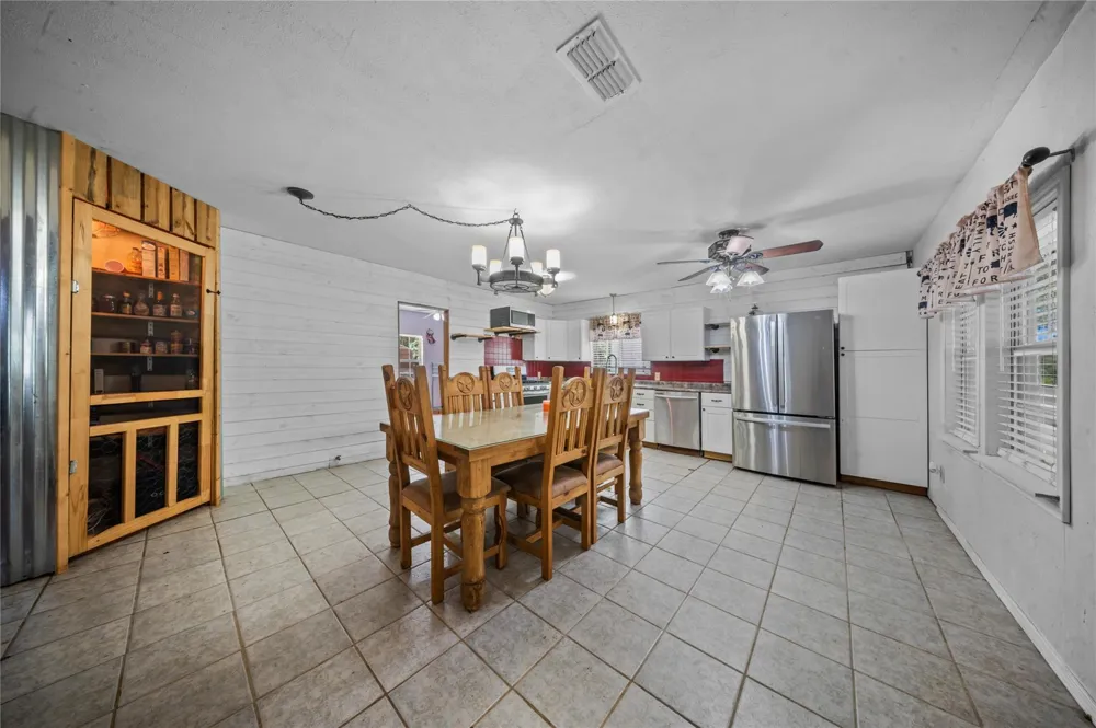 376 County Road 2008 Shelbyville, TX 75973