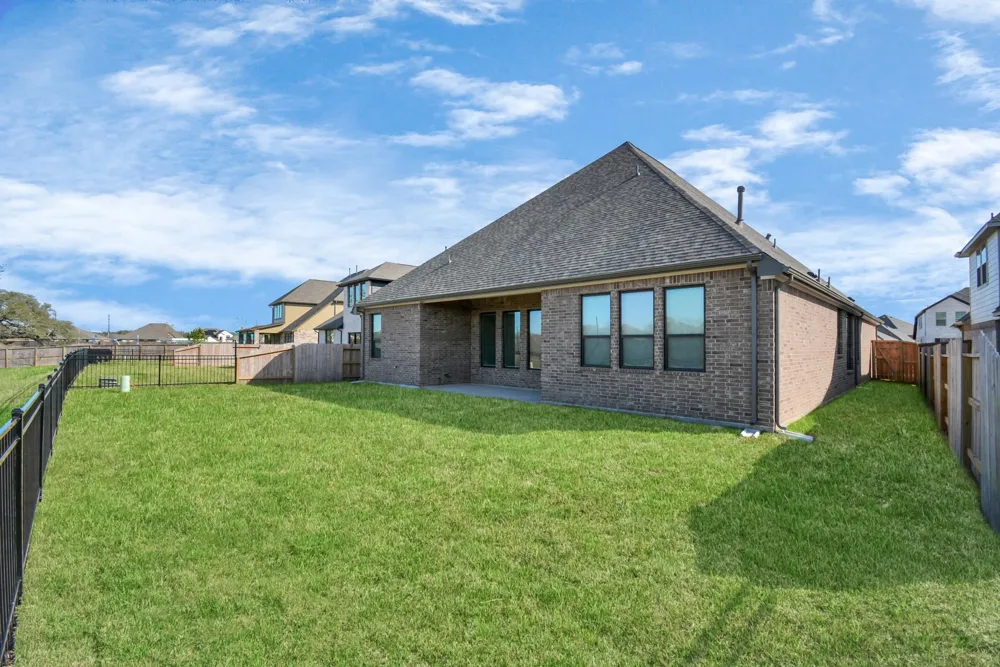 4710 Austin Landing Fresno, TX 77545