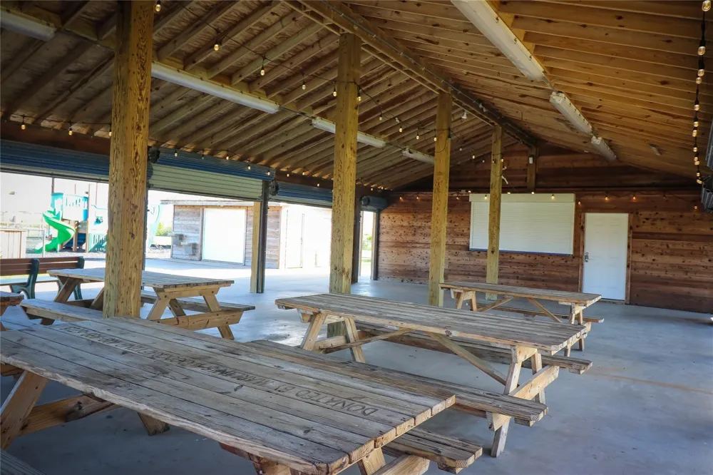 16716 Fletcher Christian Road Jamaica Beach, TX 77554