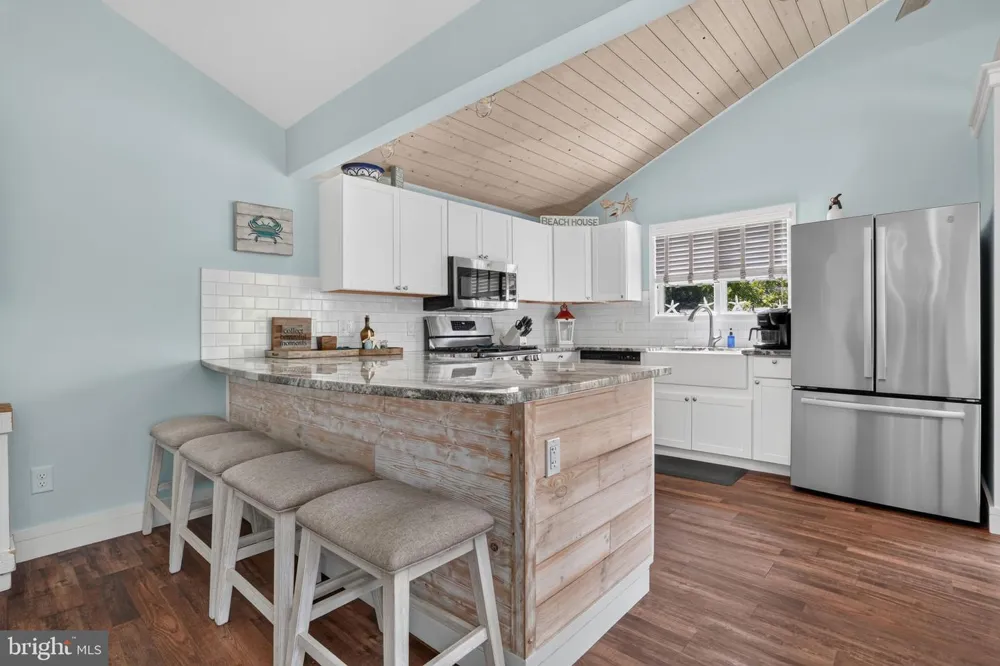 5190 PINE TREE WAY Chincoteague Island, VA 23336