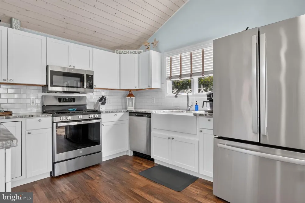 5190 PINE TREE WAY Chincoteague Island, VA 23336