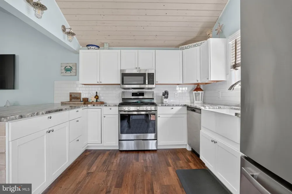 5190 PINE TREE WAY Chincoteague Island, VA 23336