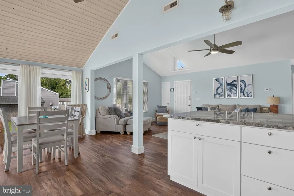5190 PINE TREE WAY Chincoteague Island, VA 23336