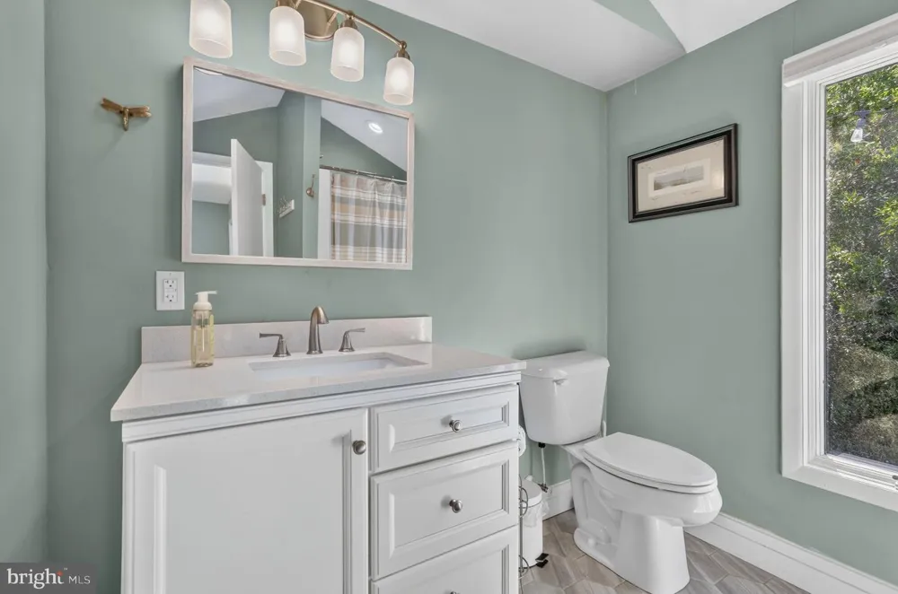 5190 PINE TREE WAY Chincoteague Island, VA 23336