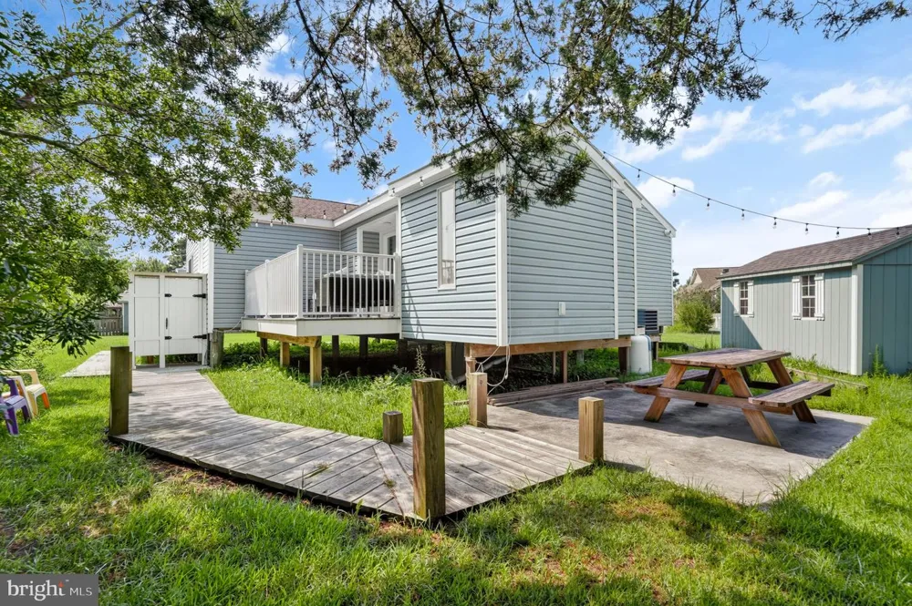 5190 PINE TREE WAY Chincoteague Island, VA 23336