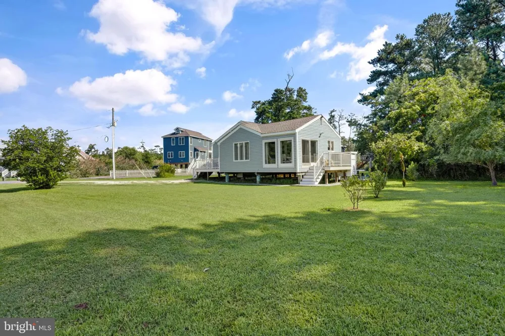 5190 PINE TREE WAY Chincoteague Island, VA 23336
