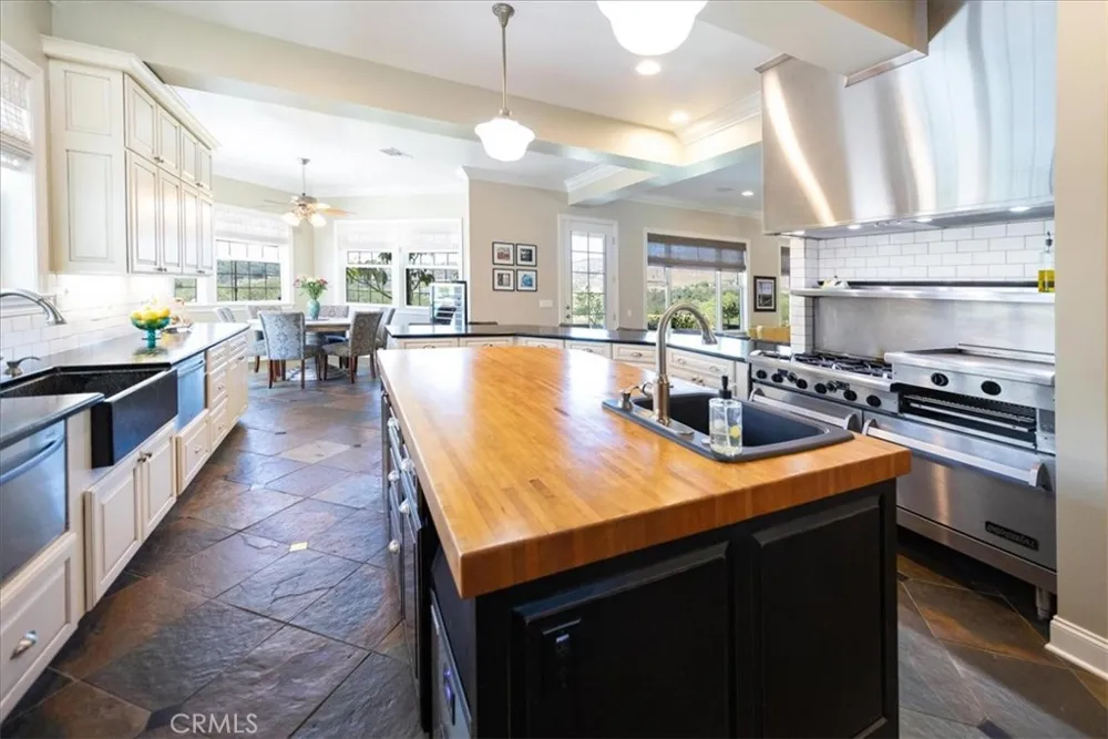 45091 Calle Cuesta Temecula, CA 92590