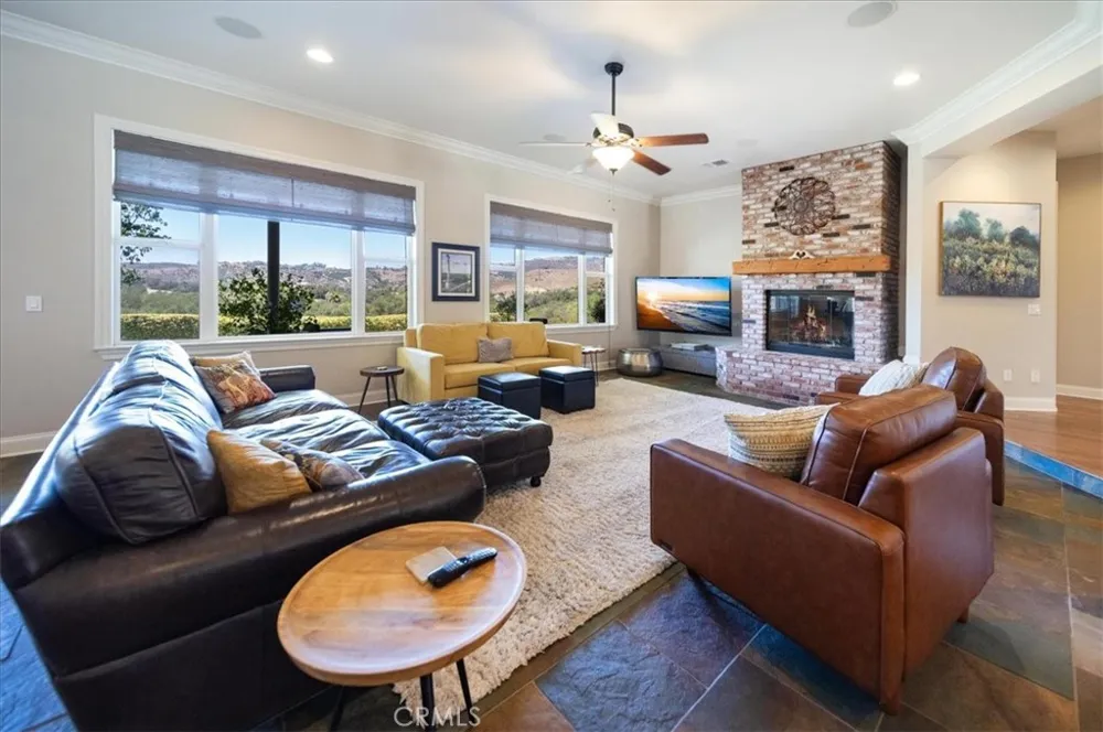 45091 Calle Cuesta Temecula, CA 92590