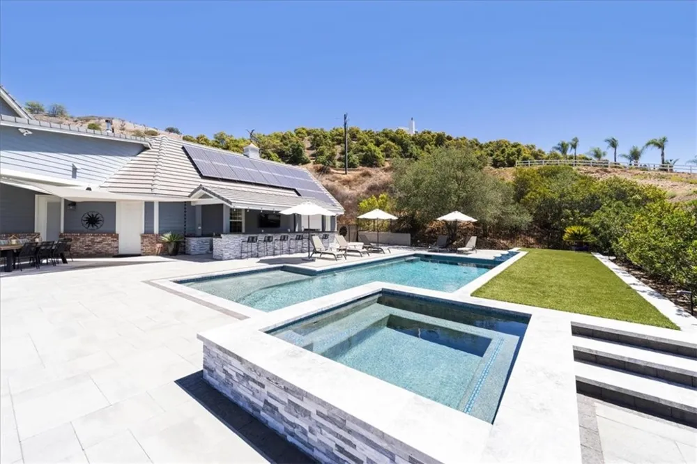 45091 Calle Cuesta Temecula, CA 92590