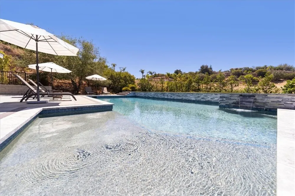 45091 Calle Cuesta Temecula, CA 92590