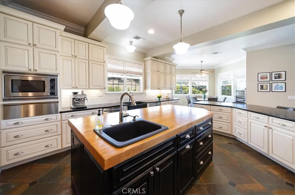 45091 Calle Cuesta Temecula, CA 92590