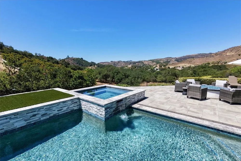 45091 Calle Cuesta Temecula, CA 92590