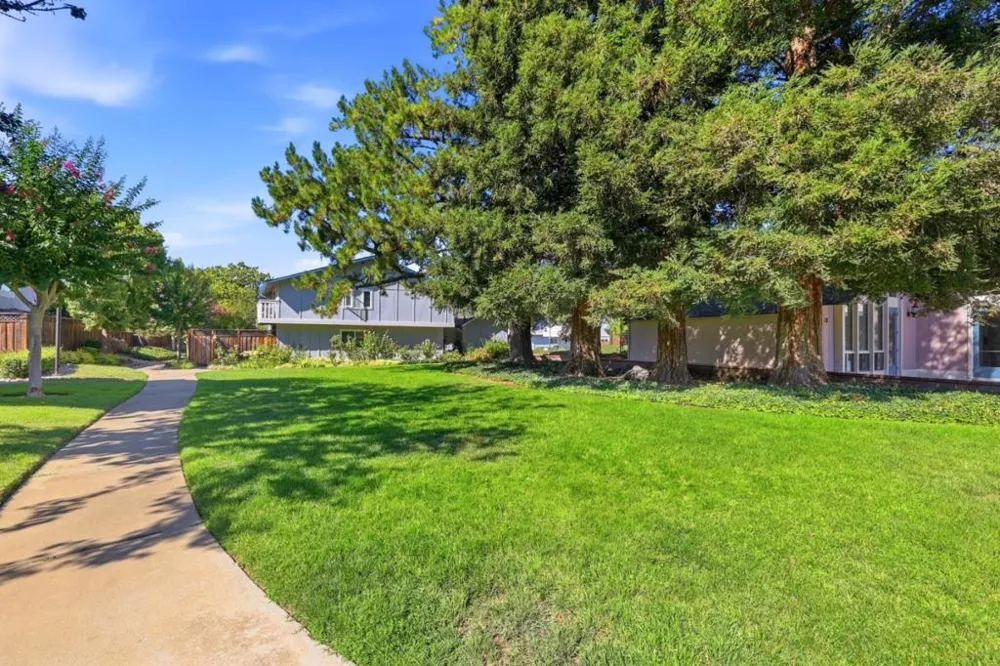 1349 Merrivale West Square San Jose, CA 95117