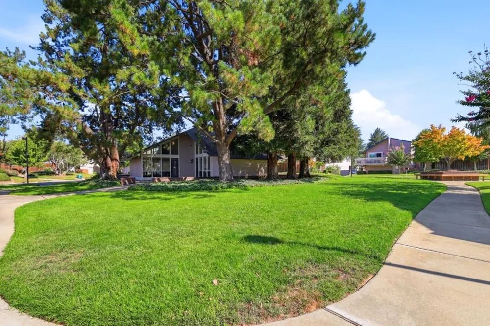 1349 Merrivale West Square San Jose, CA 95117