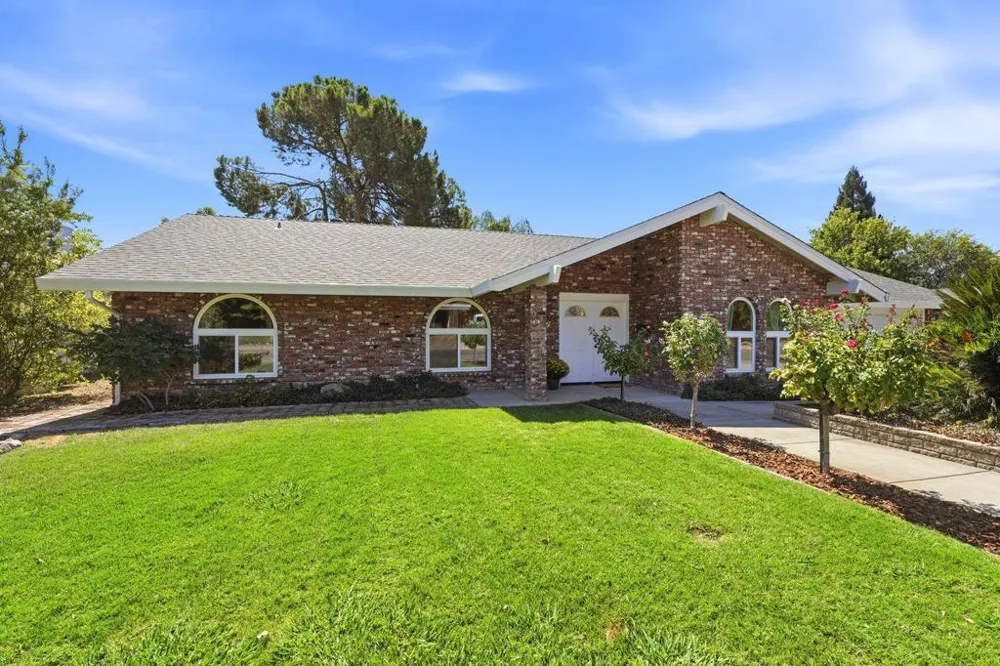 3180 Argonaut Avenue Rocklin, CA 95677