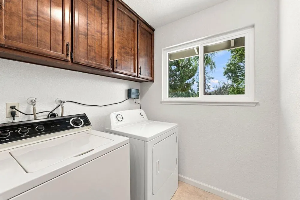 3180 Argonaut Avenue Rocklin, CA 95677