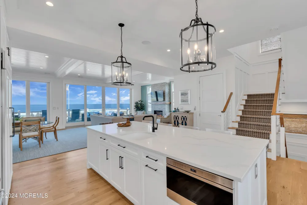 226 Dune Avenue Mantoloking, NJ 08738