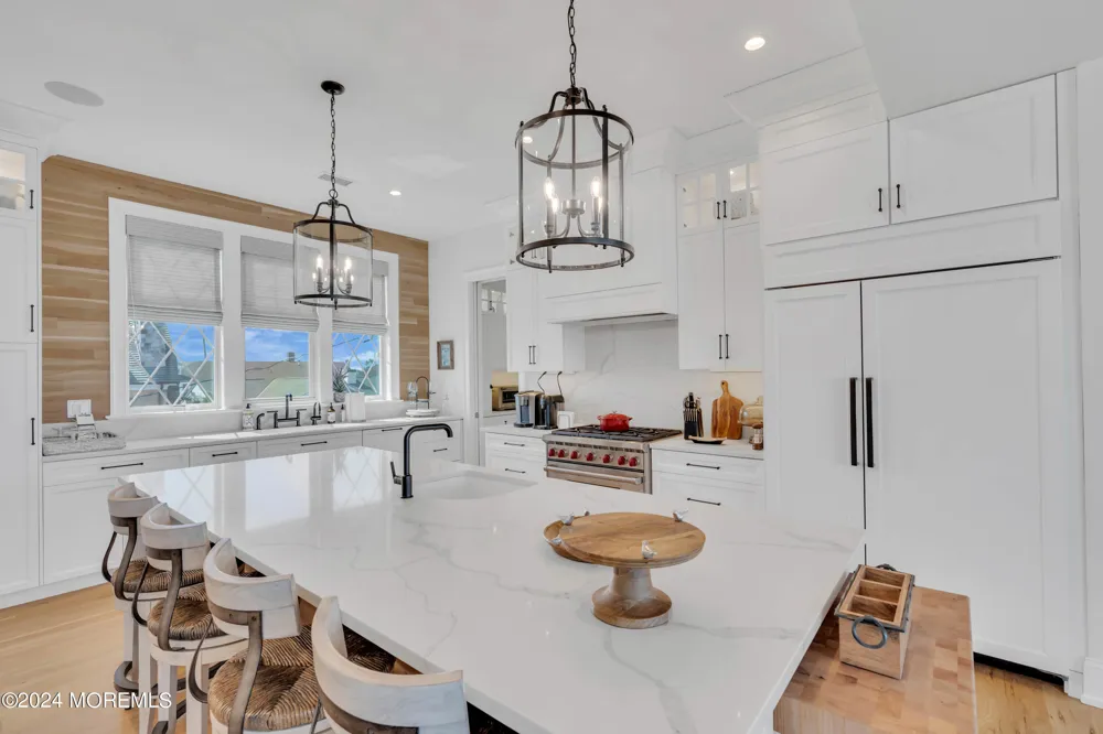 226 Dune Avenue Mantoloking, NJ 08738