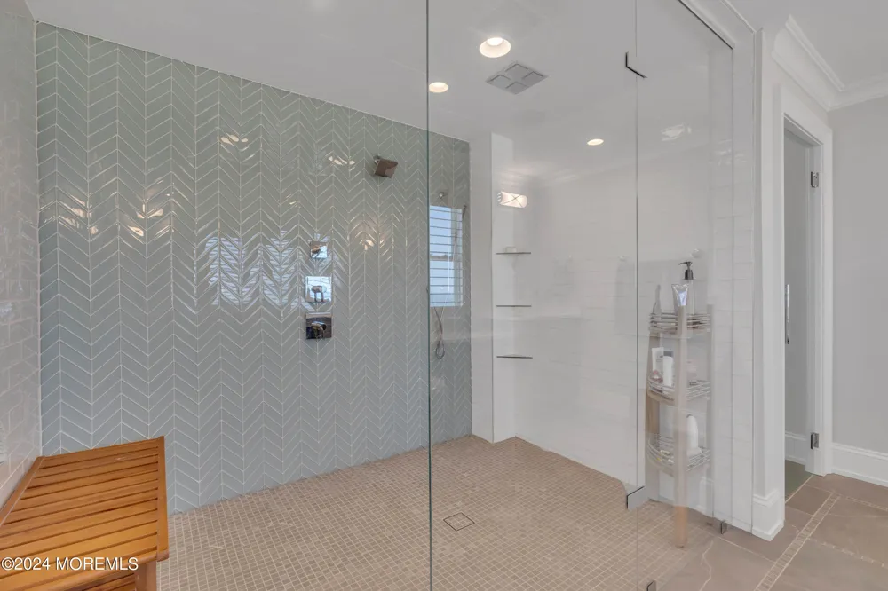 226 Dune Avenue Mantoloking, NJ 08738