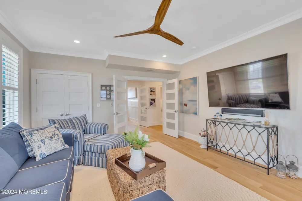 226 Dune Avenue Mantoloking, NJ 08738