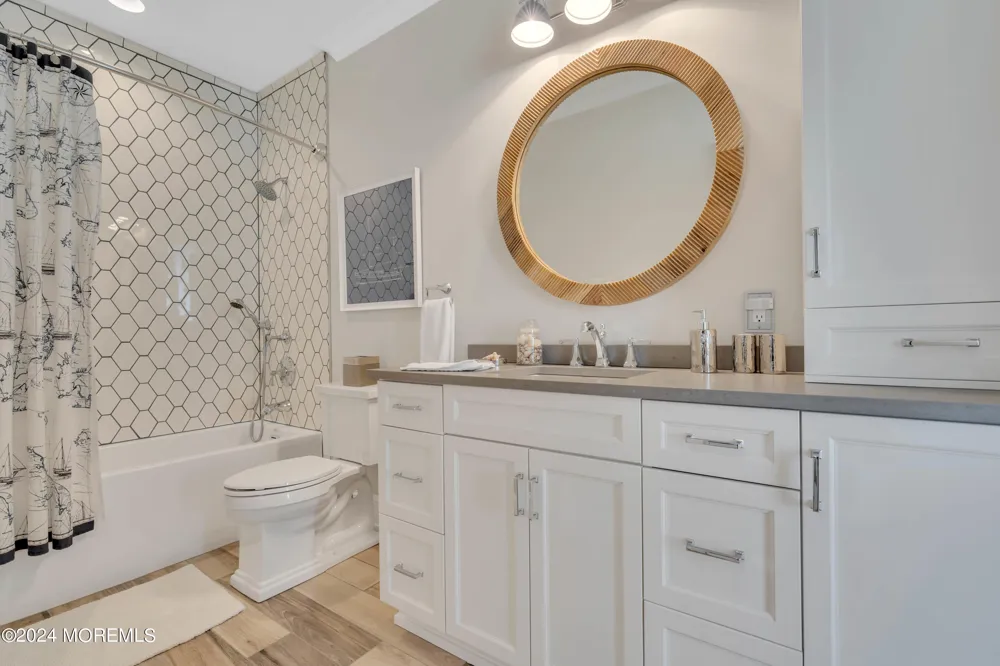 226 Dune Avenue Mantoloking, NJ 08738