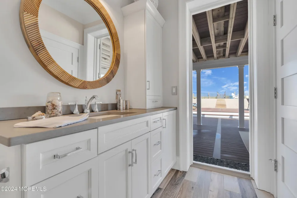 226 Dune Avenue Mantoloking, NJ 08738