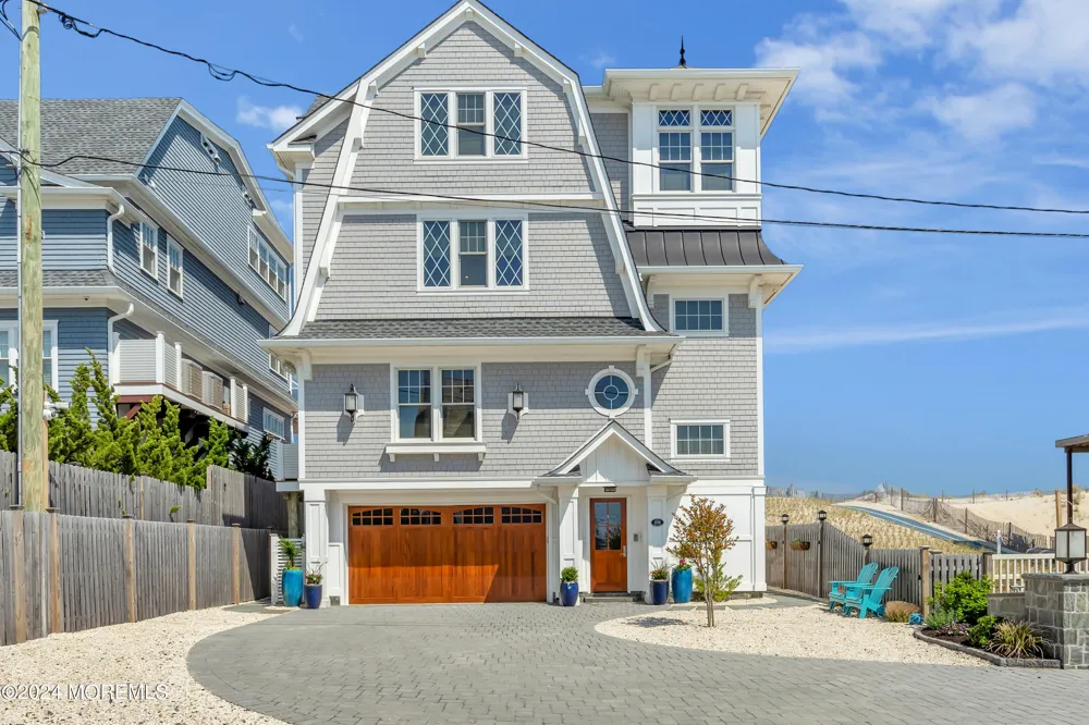 226 Dune Avenue Mantoloking, NJ 08738