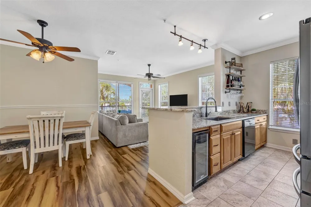 5000 CULBREATH KEY WAY #1-204 Tampa, FL 33611
