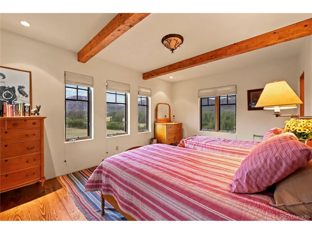 181 Jawbone Canyon Place Chromo, CO 81128