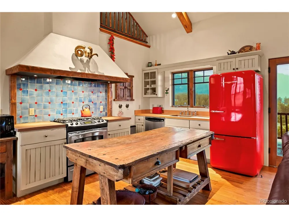 181 Jawbone Canyon Place Chromo, CO 81128