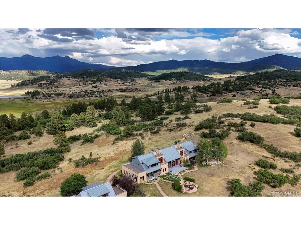181 Jawbone Canyon Place Chromo, CO 81128