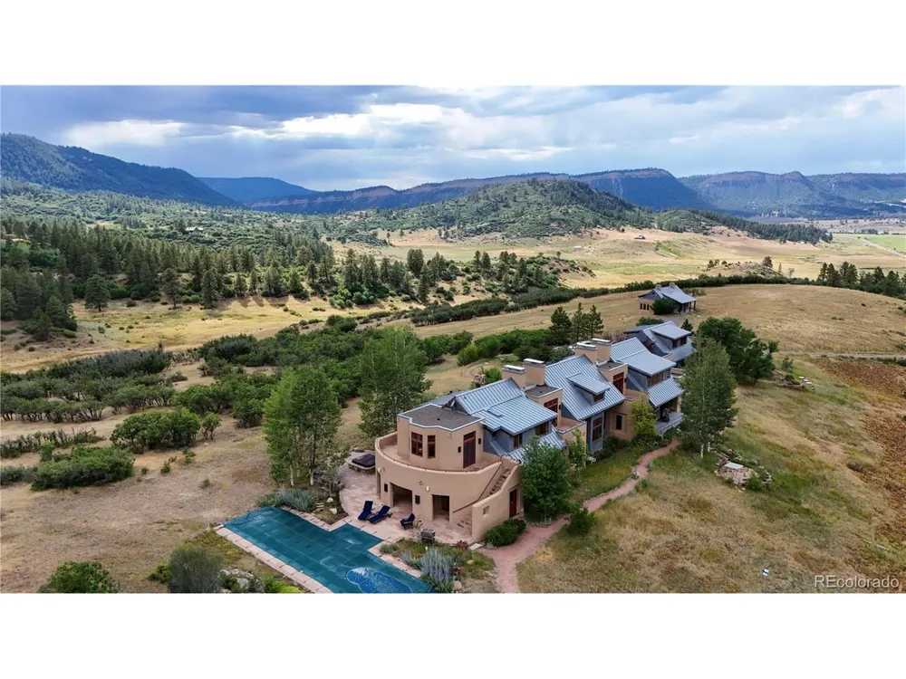 181 Jawbone Canyon Place Chromo, CO 81128