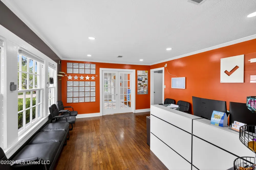 208 S 25th Avenue Hattiesburg, MS 39401