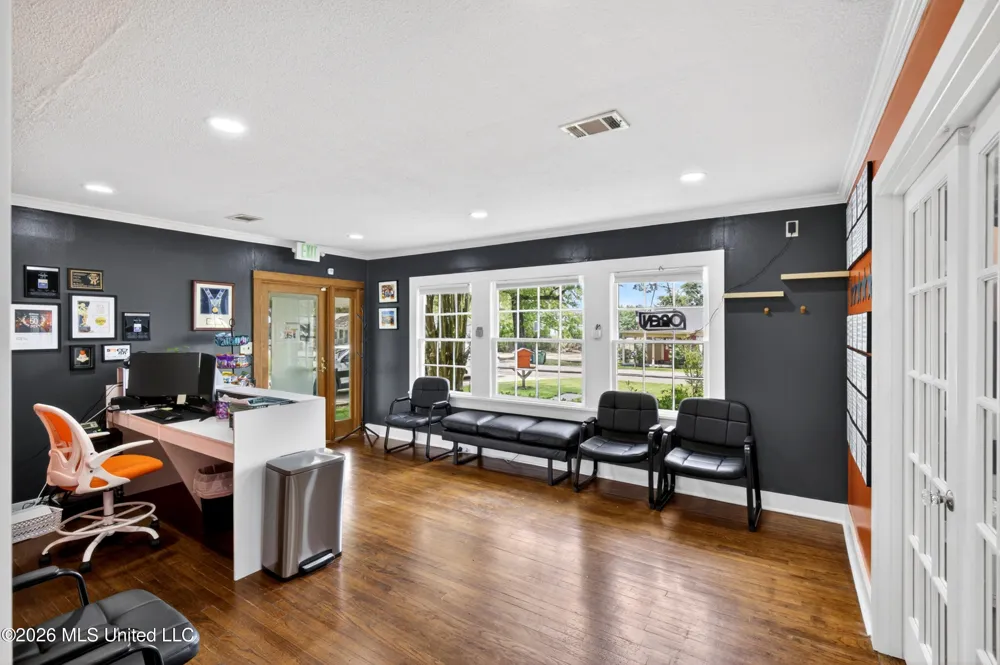 208 S 25th Avenue Hattiesburg, MS 39401