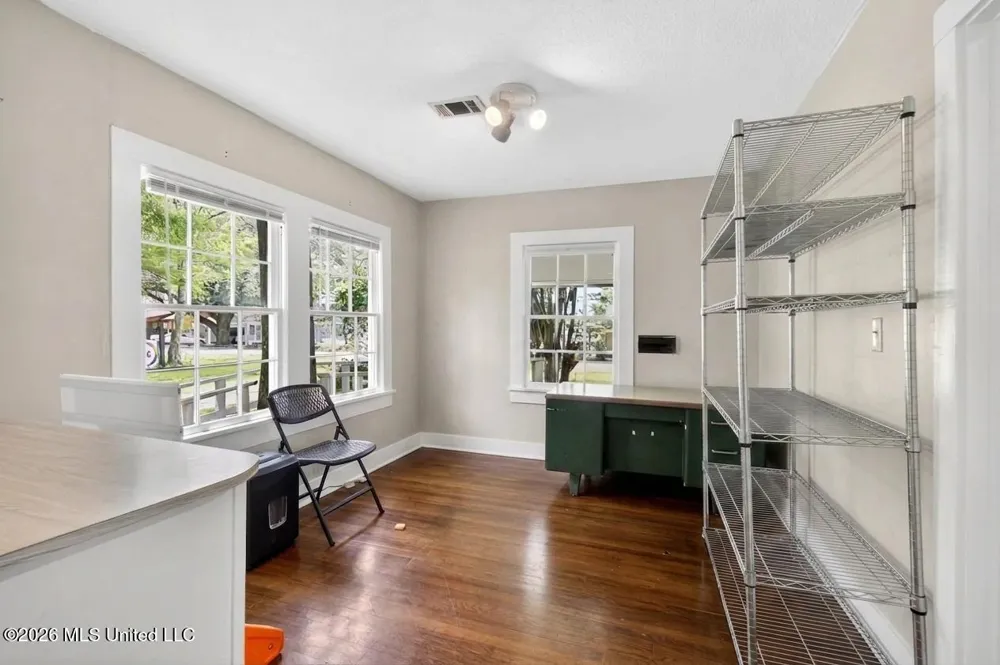 208 S 25th Avenue Hattiesburg, MS 39401