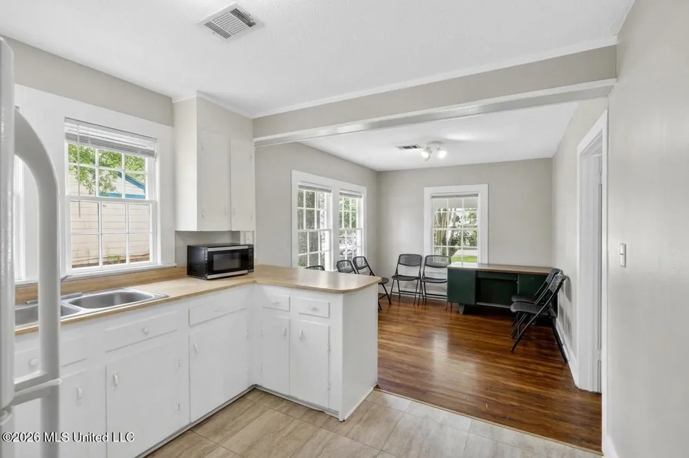 208 S 25th Avenue Hattiesburg, MS 39401