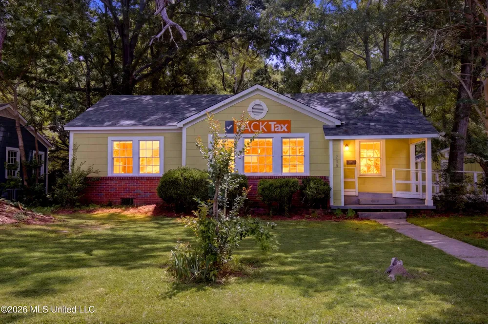 208 S 25th Avenue Hattiesburg, MS 39401