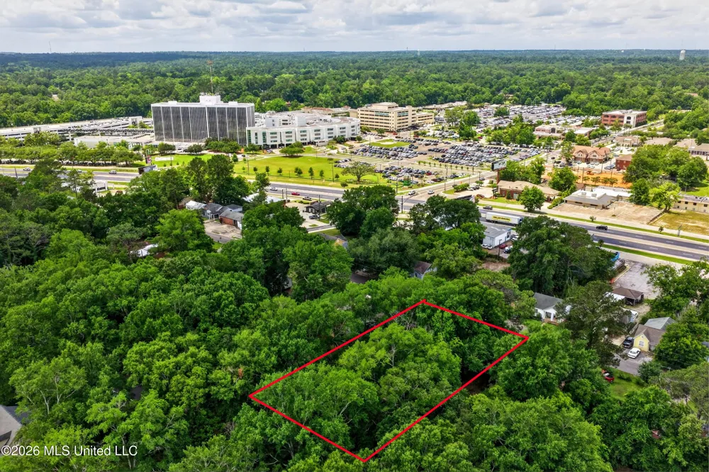 208 S 25th Avenue Hattiesburg, MS 39401